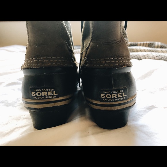 Sorel Boots - Picture 2 of 6